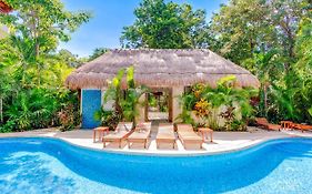 Condo Complex With An Alluring Pool & Tropical Vibes By Stella Rentals!